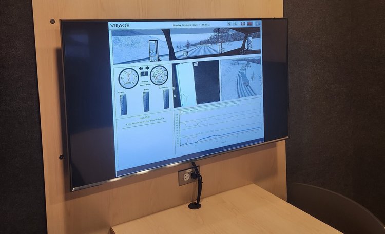 simulator window simulator data on the tv
