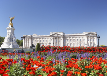 Queen Elizabeth II’s Holiday – Does it Apply to my Trucking Company?