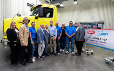 Peterbilt Delivers First Model 567 Built in Canada to Environmental 360 Solutions